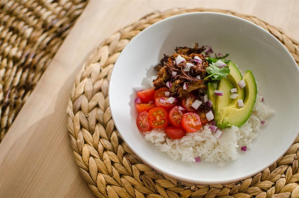 Meal Prep Carnitas Burrito Bowls, Recipes